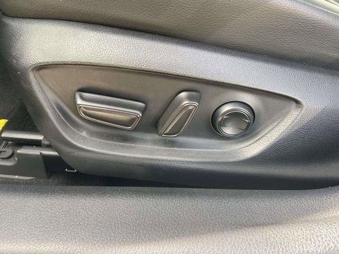 Used 2024 Toyota Camry SE FWD image 15