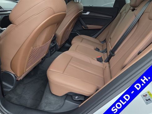 Used 2021 Audi Q5 e Premium Plus image 27