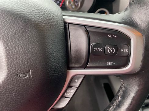 Used 2020 RAM 1500 Big Horn AWD/4WD image 17