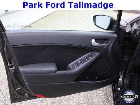 Used 2018 Kia Forte LX image 11