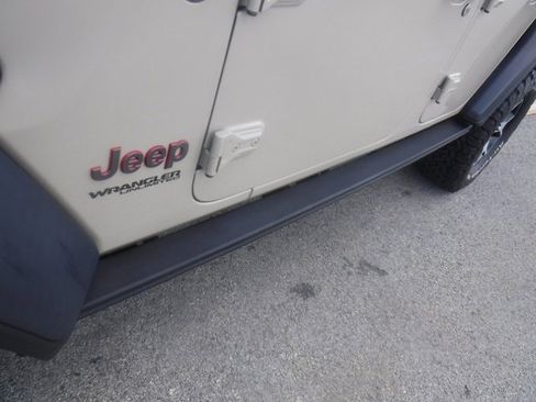 Certified 2022 Jeep Wrangler Unlimited Rubicon w/ LED Lighting Group image 6