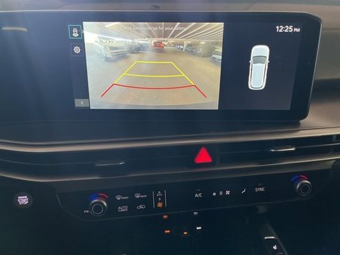 Used 2025 Kia Sorento EX image 7