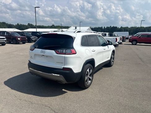 Used 2021 Jeep Cherokee Limited w/ Elite Package AWD/4WD image 3