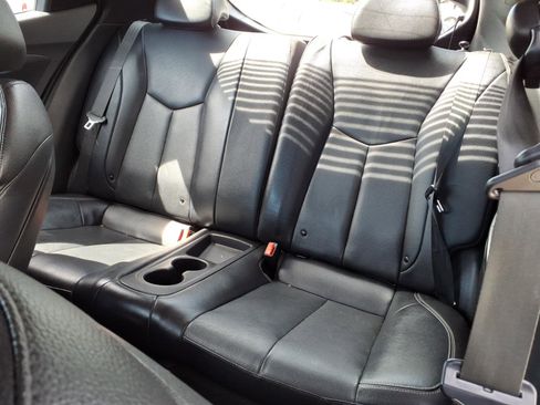Used 2015 Hyundai Veloster Turbo FWD image 10