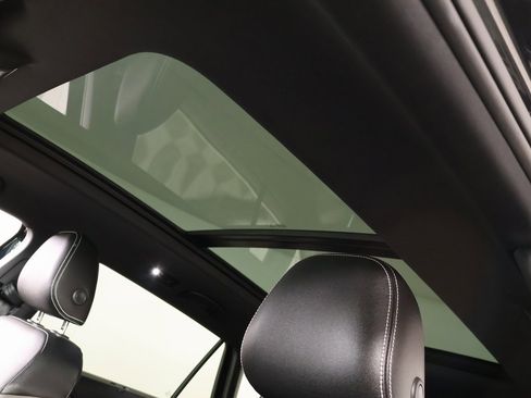 Used 2023 Volkswagen Atlas Cross Sport SEL Premium R-Line image 15