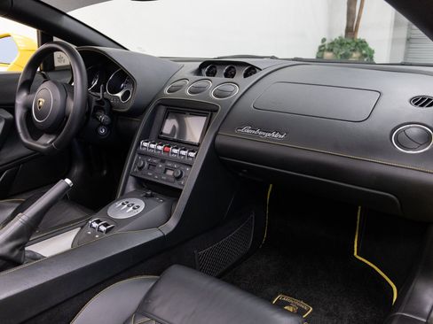 Used 2013 Lamborghini Gallardo LP 550-2 image 12
