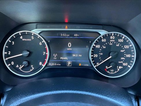 Used 2020 Nissan Sentra SV w/ Trunk Package image 22