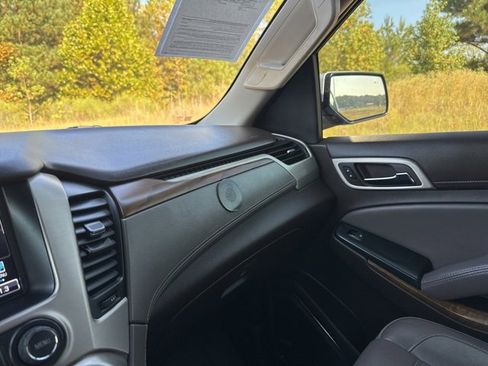 Used 2020 GMC Yukon XL Denali w/ Denali Ultimate Package image 27