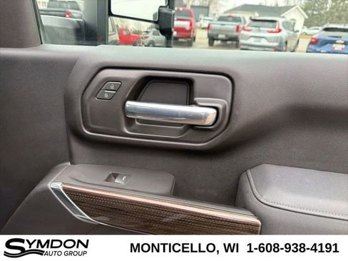 Used 2025 Chevrolet Silverado 3500 LT image 18