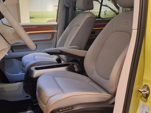 New 2025 Volkswagen ID. Buzz 1st Edition image 14