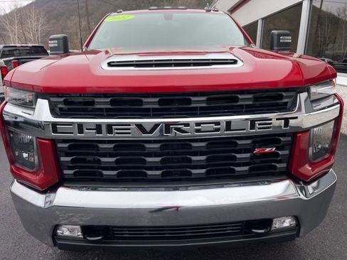 Used 2022 Chevrolet Silverado 2500 LT w/ Convenience Package image 3