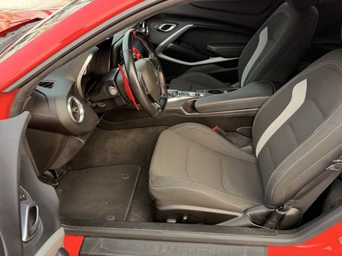 Used 2021 Chevrolet Camaro LT image 8