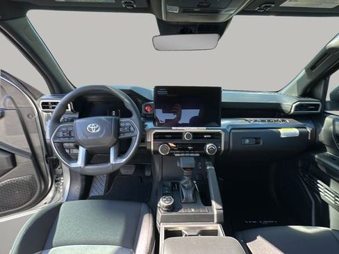 New 2025 Toyota Tacoma TRD Off-Road AWD/4WD image 9