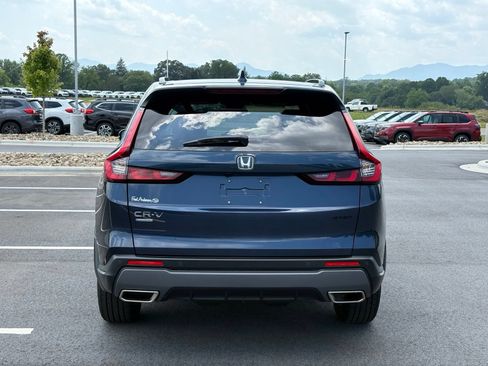 Used 2025 Honda CR-V Sport-L image 8