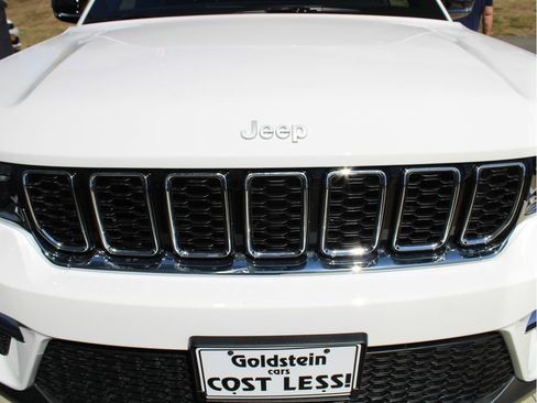 New 2025 Jeep Grand Cherokee Limited image 37