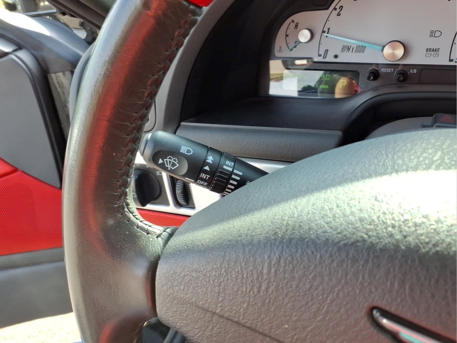 Used 2002 Ford Thunderbird RWD image 16