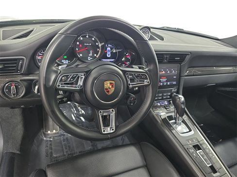 Used 2019 Porsche 911 Turbo S image 4