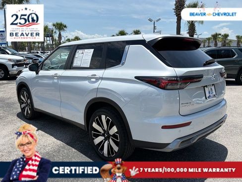 Used 2025 Mitsubishi Outlander SE FWD image 5