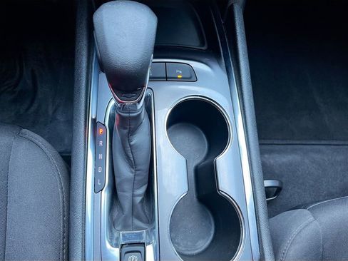 Used 2022 Chevrolet Malibu LT image 17