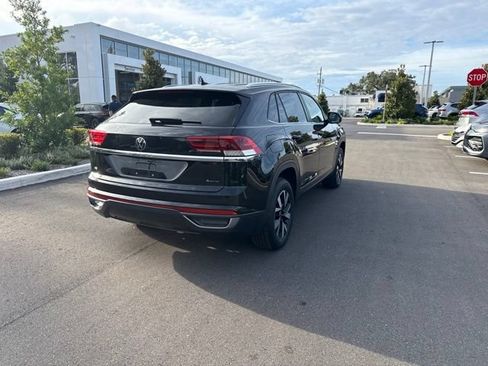 Used 2023 Volkswagen Atlas Cross Sport SE AWD/4WD image 4