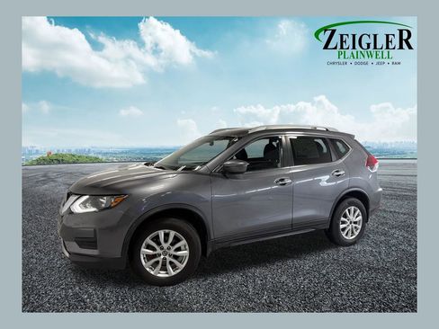 Used 2019 Nissan Rogue S image 1