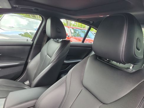 Used 2023 BMW 330i Sedan w/ Driving Assistance Package RWD image 12