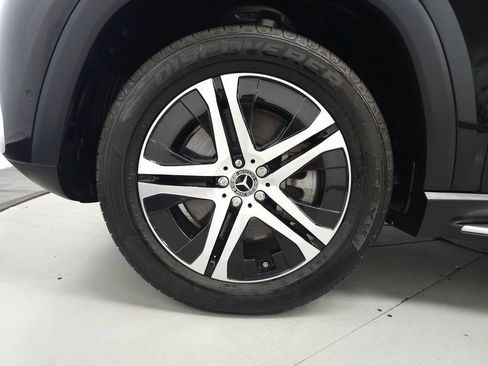 Used 2023 Mercedes-Benz GLS 450 4MATIC image 37