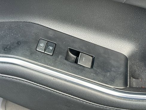 Used 2022 Toyota Highlander Limited image 22