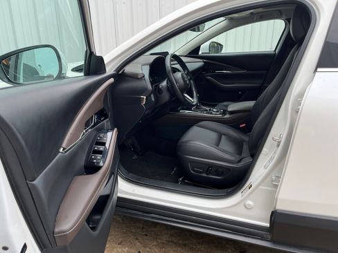 Used 2022 MAZDA CX-30 AWD 2.5 S w/ Premium Package image 10