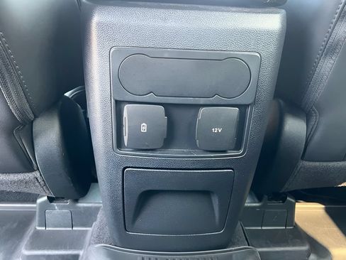 Certified 2023 Ford Explorer XLT w/ Equipment Group 202A AWD/4WD image 31