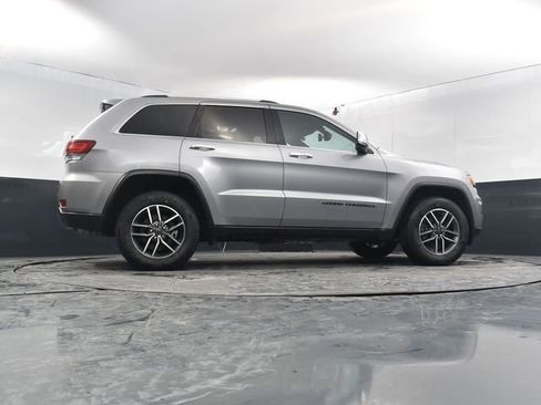 Used 2021 Jeep Grand Cherokee Limited image 51