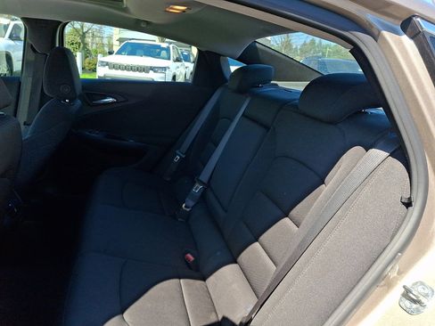 Used 2024 Chevrolet Malibu LT FWD image 20