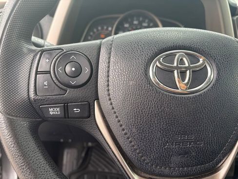 Used 2013 Toyota RAV4 LE FWD image 28