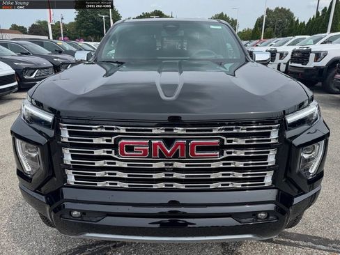 New 2026 GMC Canyon Denali AWD/4WD image 9