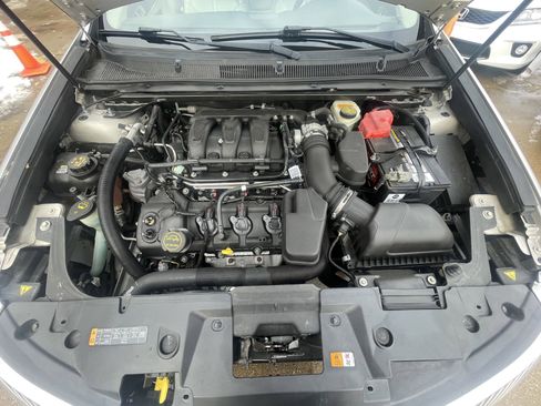 Used 2014 Lincoln MKS AWD w/ Equipment Group 101A image 6