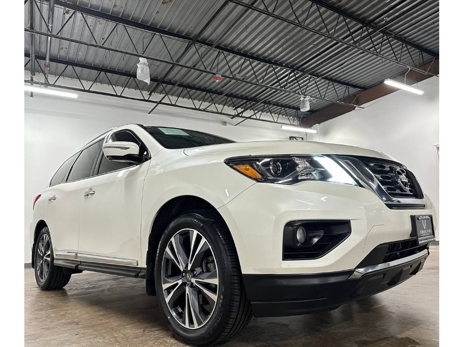 Used 2020 Nissan Pathfinder Platinum FWD image 6