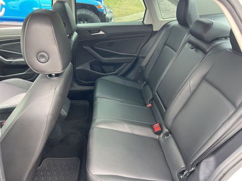 Used 2019 Volkswagen Jetta SEL image 25
