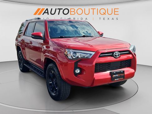 Used 2022 Toyota 4Runner SR5 Premium AWD/4WD image 7