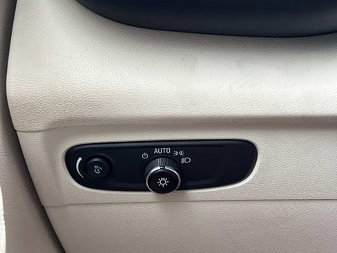 Used 2023 Buick Envision Preferred FWD image 27