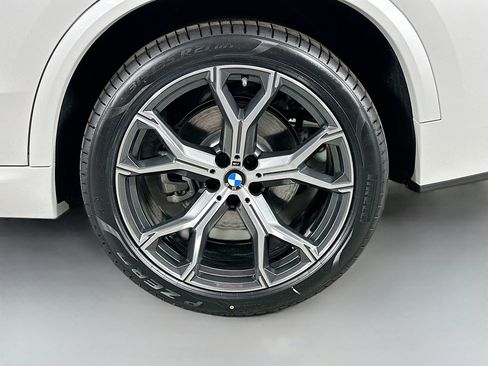 New 2026 BMW X5 xDrive40i w/ M Sport Package image 30