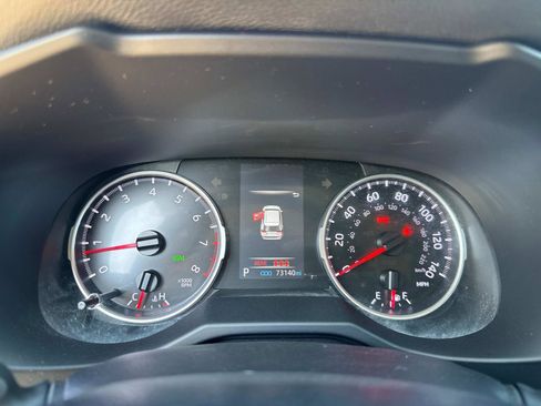 Used 2021 Toyota RAV4 XLE Premium FWD image 29