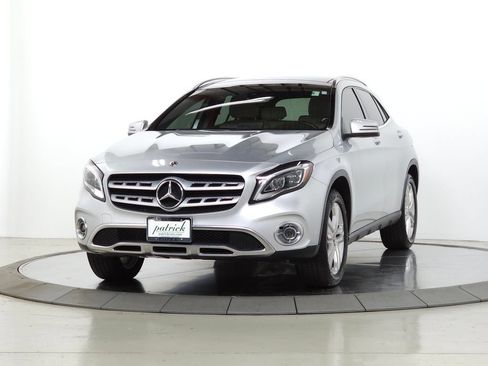Used 2020 Mercedes-Benz GLA 250 4MATIC image 4