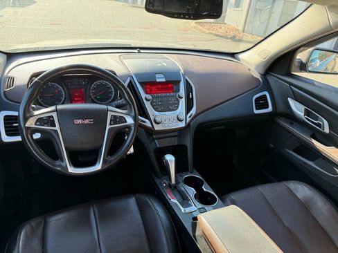 Used 2011 GMC Terrain SLT FWD image 13