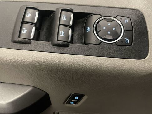 Used 2018 Ford F150 XLT AWD/4WD image 14