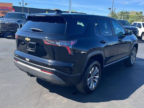 Used 2025 Chevrolet Equinox LT image 5