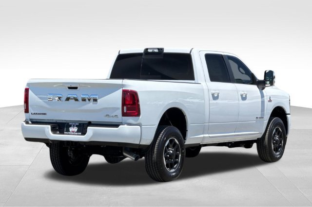 Used 2025 RAM 2500 Laramie AWD/4WD image 4