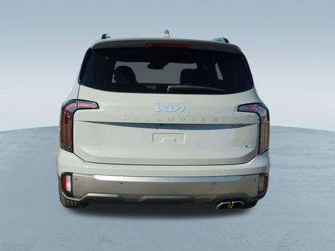 Used 2023 Kia Telluride EX X-Line image 8