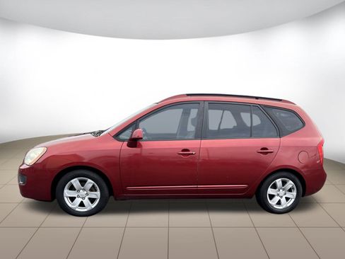 Used 2007 Kia Rondo LX w/ Convenience Pkg image 4