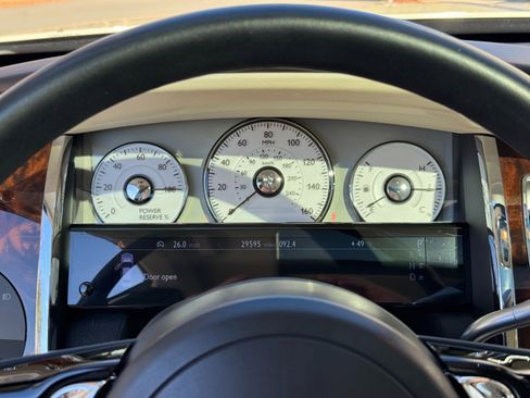 Used 2013 Rolls-Royce Ghost REAR THEATRE / MASSAGE SEATS / image 38