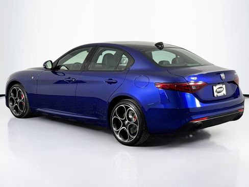 Used 2022 Alfa Romeo Giulia Ti w/ Active Assist Plus Package image 9